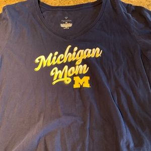 University of Michigan mom T-shirt
